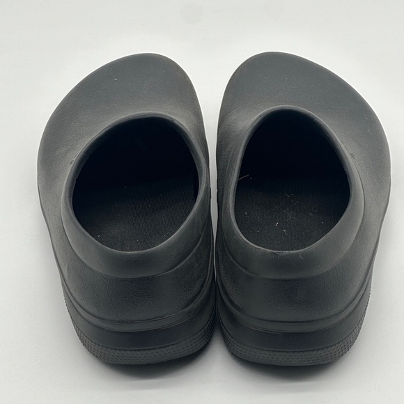 Crocs Slip Resistant Shoes On The Clock Work Clogs Black Slip On Mens 8 W 10 - Picture 7 of 11